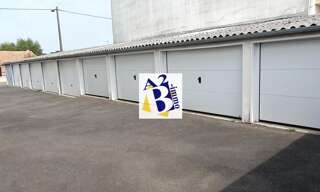 Garage  15 m² à louer à Soyaux (16800)