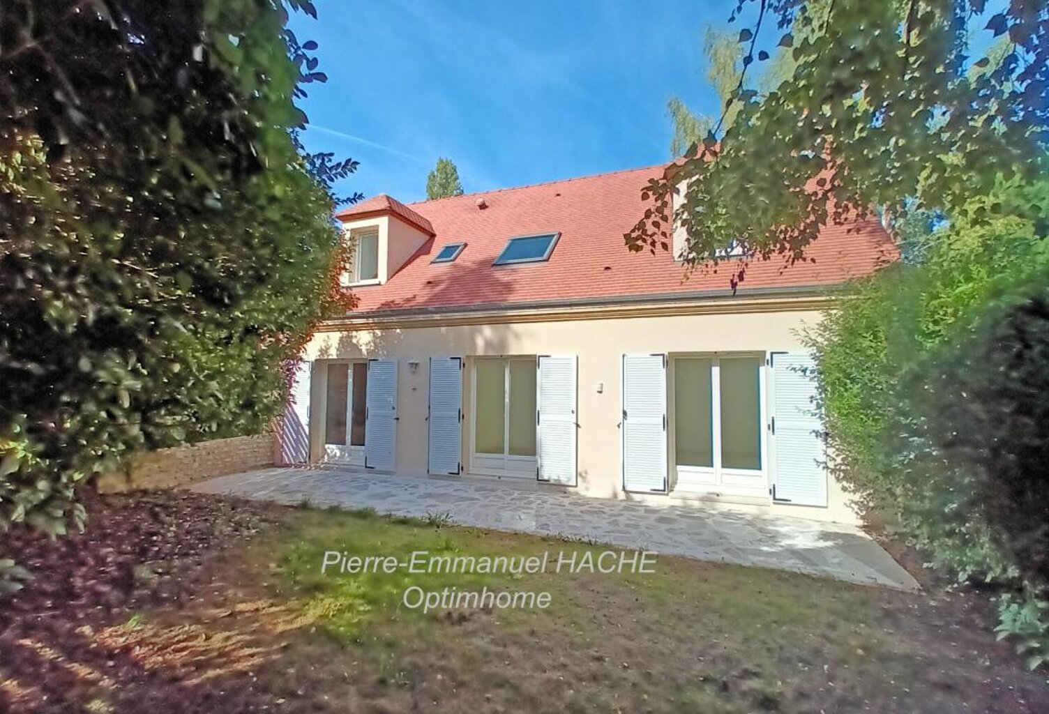 A PROXIMITE DU LYCEE INTERNATIONAL DE SAINT GERMAIN EN LAYE, SUR LA COMMUNE DE MAREIL MARLY — photo 1