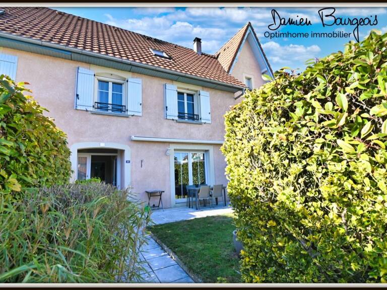 Maison mitoyenne traversante de 137m2 habitable 169 m2 au sol — photo 1