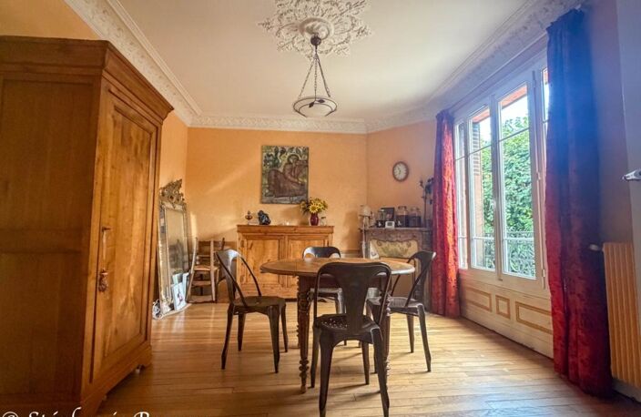 Demeure bourgeoise pour habitation ou profession libérale / bureaux — photo 4