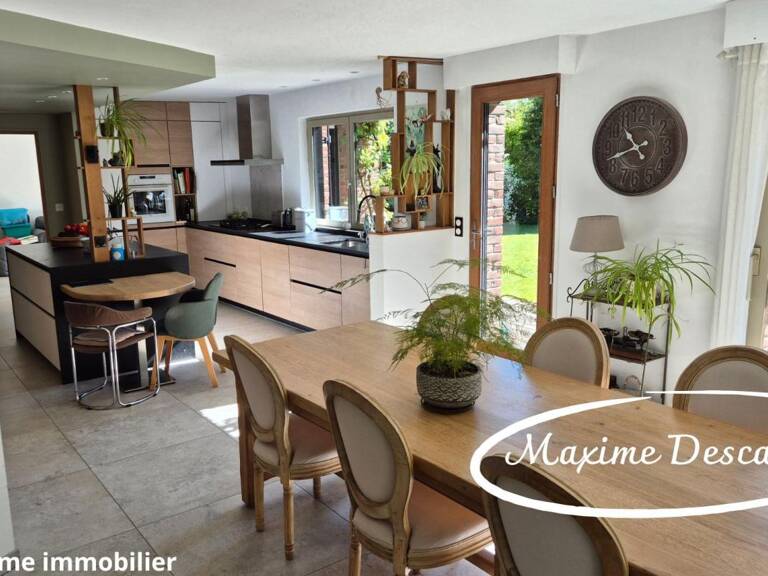 Maison individuelle 5 chambres offrant 182m2 hab sur parcelle de 860m2 — photo 1