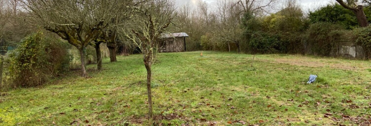 Terrain  1500 m² à vendre à Saint-Selve (33650)