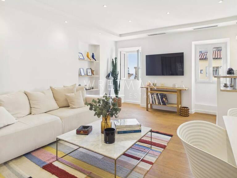 Appartement 2 pièces rénové au dernier étage à quelques pas de l — photo 1