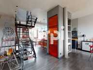 BRON – MAISON LOFT D'EXCEPTION AVEC PISCINE ET JARDIN SANS VIS-À-VIS — photo 4
