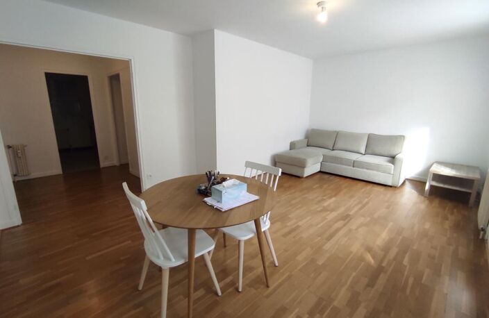 Appartement À Vendre — photo 2