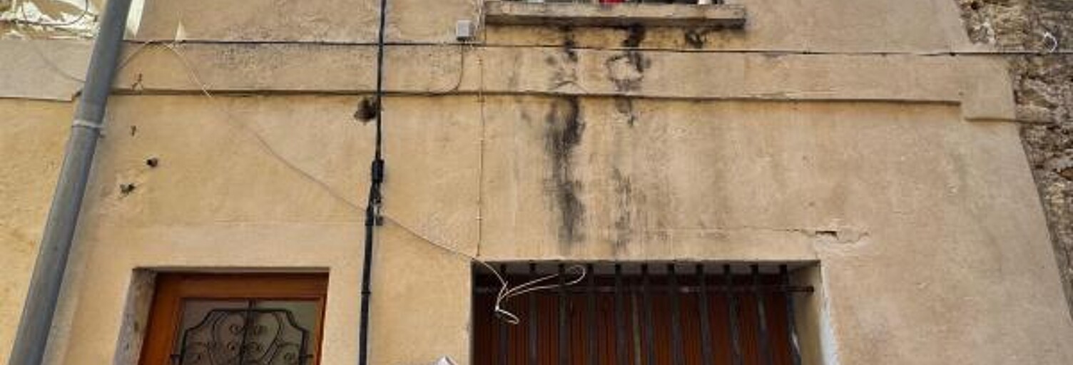 Immeuble  70 m² à vendre à Beaucaire (30300)