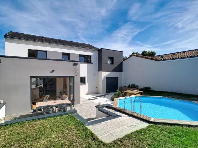 Basse Goulaine-maison 4 chambres avec piscine en centre ville — photo 1
