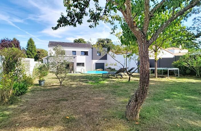 Basse Goulaine-maison 4 chambres avec piscine en centre ville — photo 2