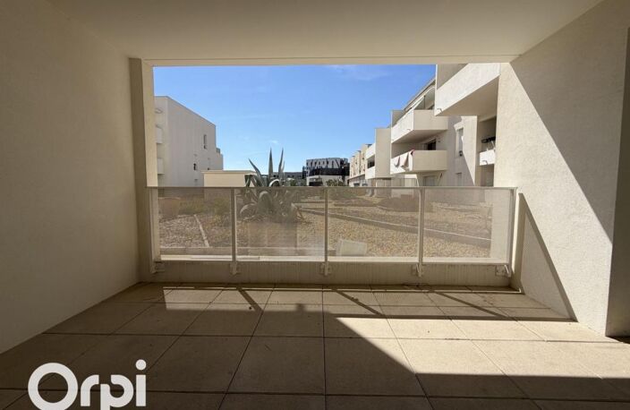 Exclusivité Orpi - T2 avec terrasse et parking - Les Grisettes à Montpellier — photo 4