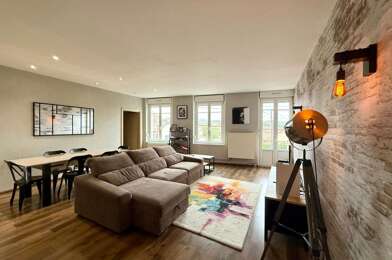 Appartement 4 pièces 900 €