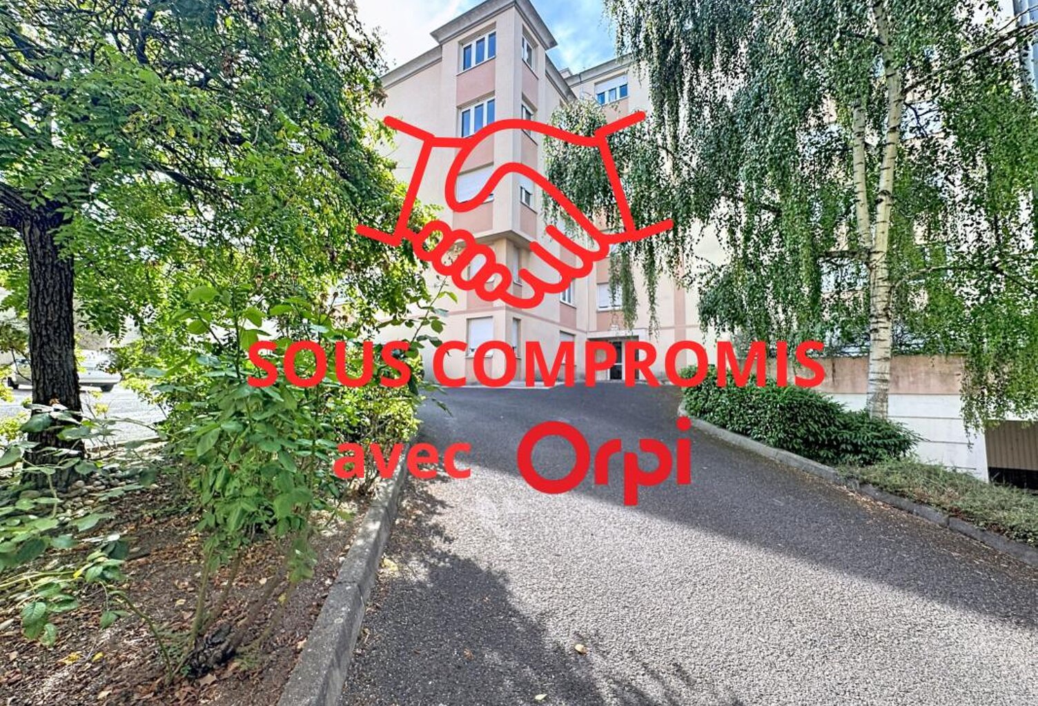 COMPROMIS SIGNE!! Résidence Apollinaire sécurisée - Appartement avec stationnement et ascenseur — photo 1