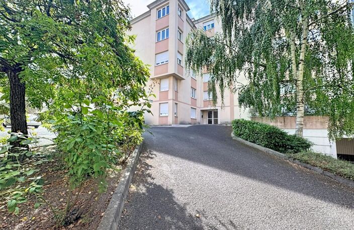 COMPROMIS SIGNE!! Résidence Apollinaire sécurisée - Appartement avec stationnement et ascenseur — photo 2