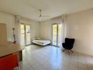 Appartement À Vendre — photo 2