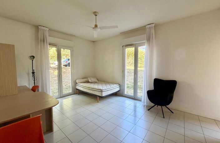 Appartement À Vendre — photo 3