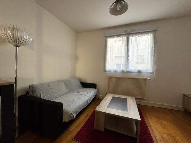 Appartement À Vendre — photo du bien