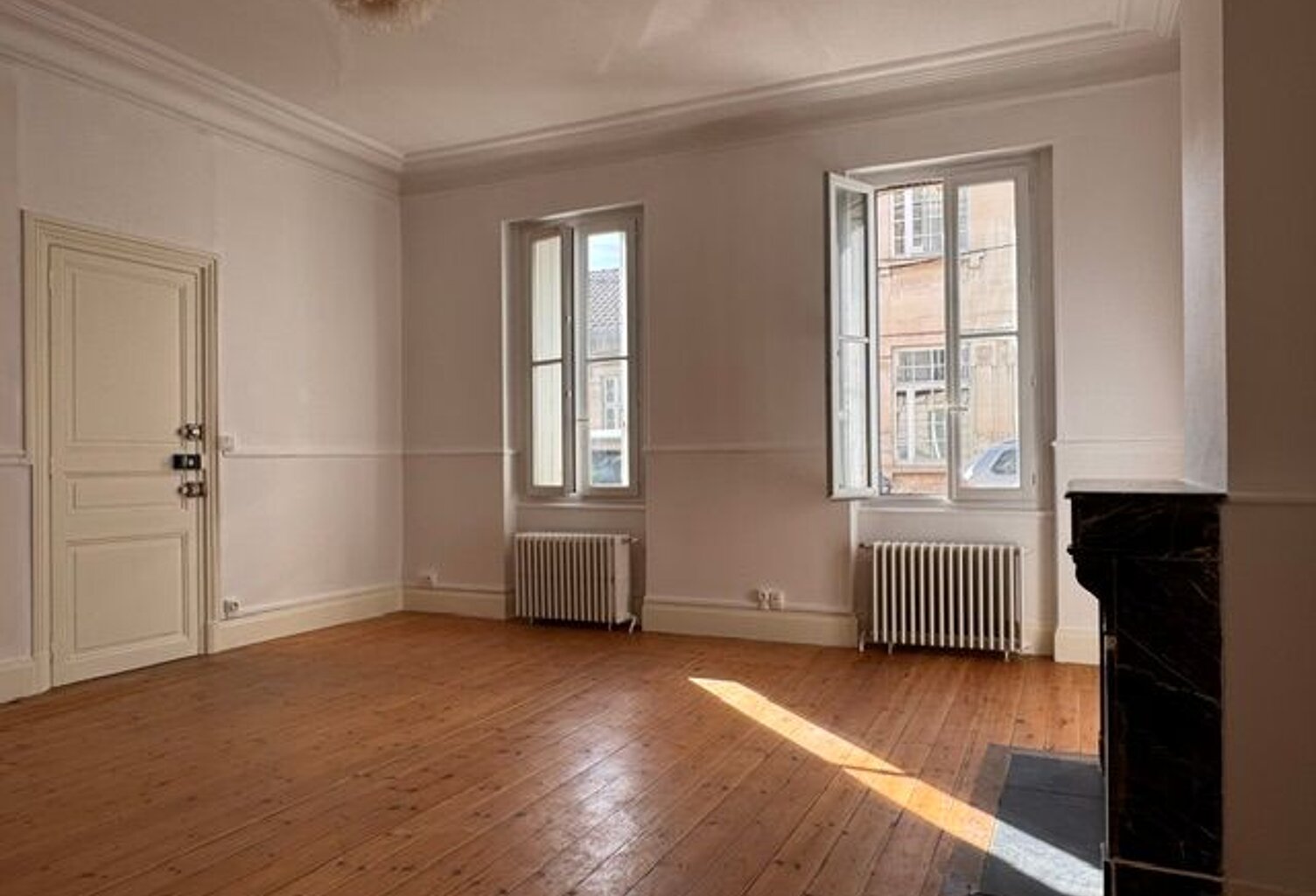 Appartement À Vendre — photo 1