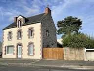 QUESSOY – Maison de caractère de 154 m² avec petit jardin d’hiver et terrain de 695 m² — photo 2