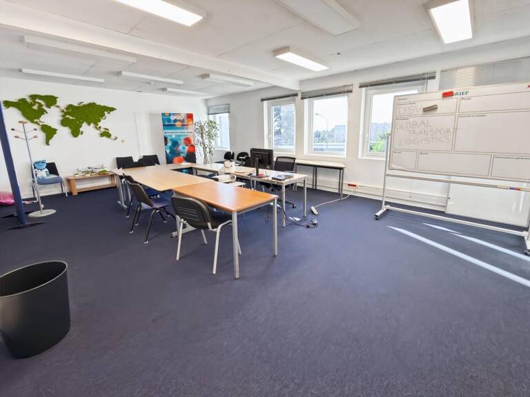 SARAN, Bureaux à louer, proche tangentielle et RD2020 — photo 1