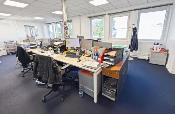 SARAN, Bureaux à louer, proche tangentielle et RD2020 — photo 3