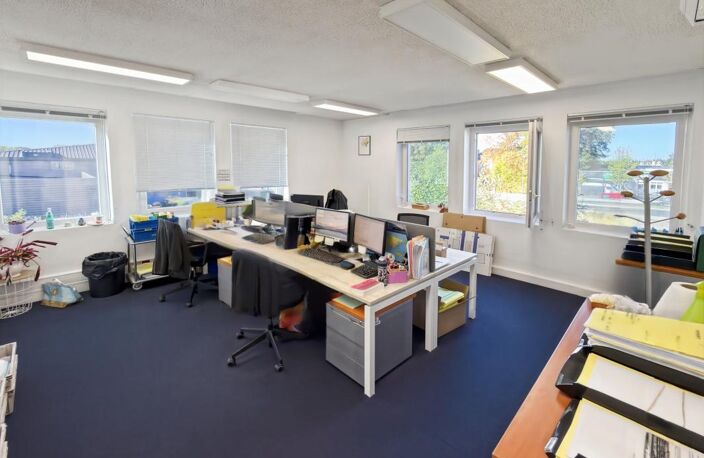 SARAN, Bureaux à louer, proche tangentielle et RD2020 — photo 5