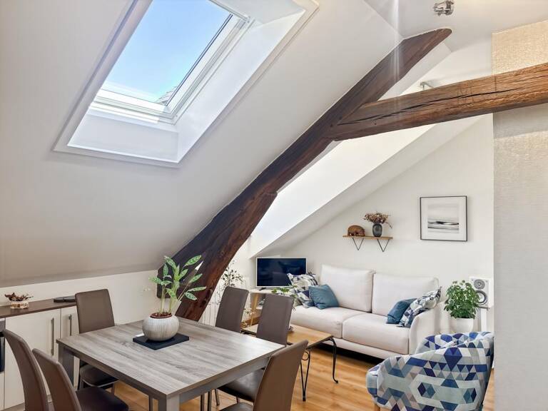 Confort, sécurité et vie à pied, lumineux avec stationnement privé proche centre ville   — photo 1