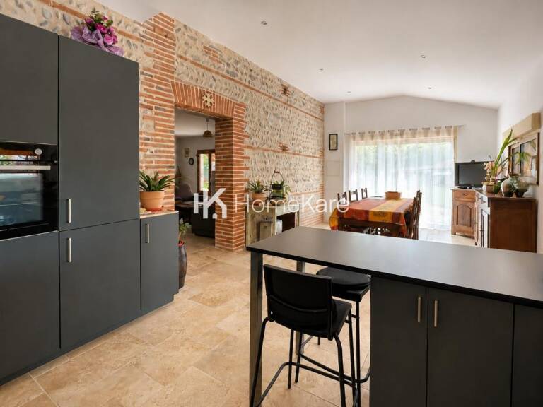 LE CHARME D'UNE MAISON FAMILIALE SPACIEUSE — photo 1