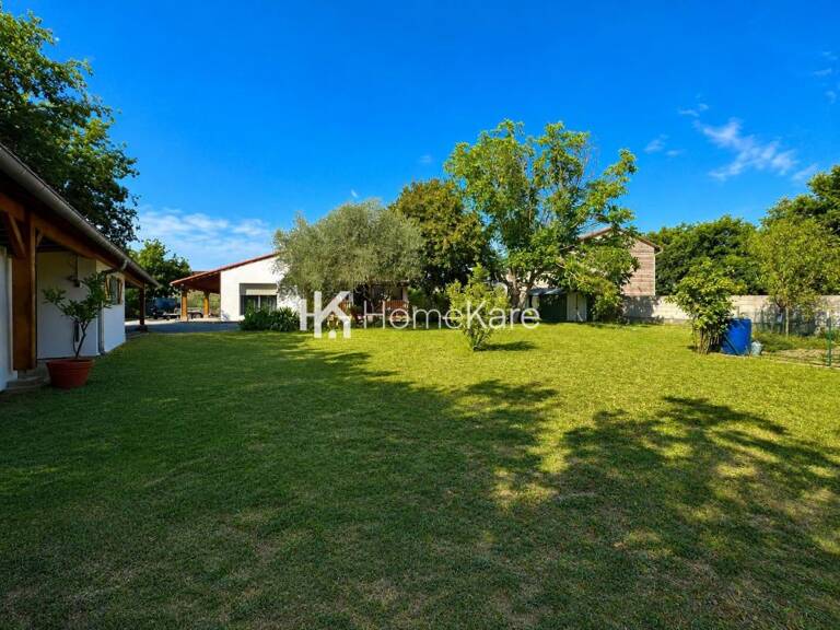 LE CHARME D'UNE MAISON FAMILIALE SPACIEUSE — photo 1