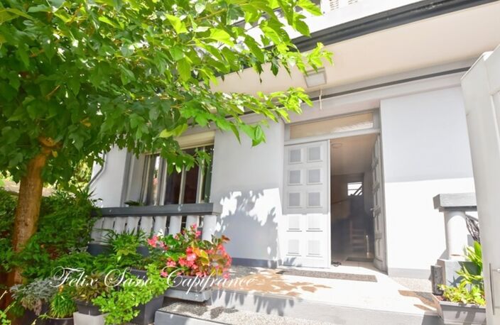 LOURDES (65),belle maison familiale d'environ 203 m2 avec 4 chambres et jardin ! — photo 3