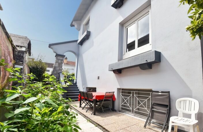 LOURDES (65),belle maison familiale d'environ 203 m2 avec 4 chambres et jardin ! — photo 5