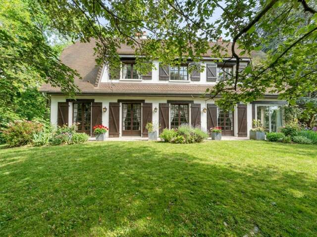 Maison à vendre 8 pièces Coeur de village VILLIERS SAINT FREDERIC — photo du bien