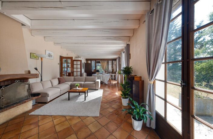 Maison à vendre 8 pièces Coeur de village VILLIERS SAINT FREDERIC — photo 3