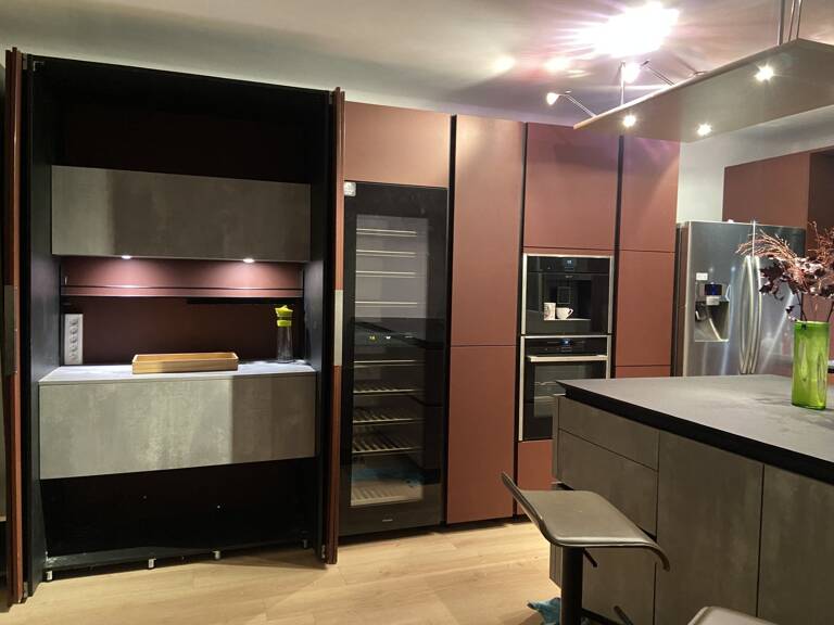maison à vendre 10 pièces  (85) — photo 1