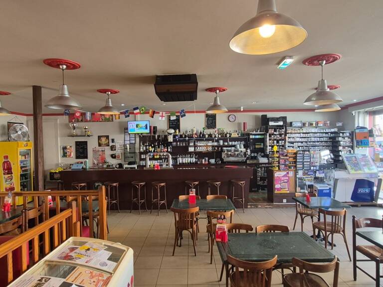 Bar-brasserie-Tabac-FDJ à vendre SAINT ELOY LES MINES (63) — photo 1