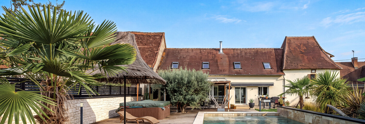 Maison 7 Pièces 185 m² à vendre à Saint-Pierre-de-Chignac (24330)