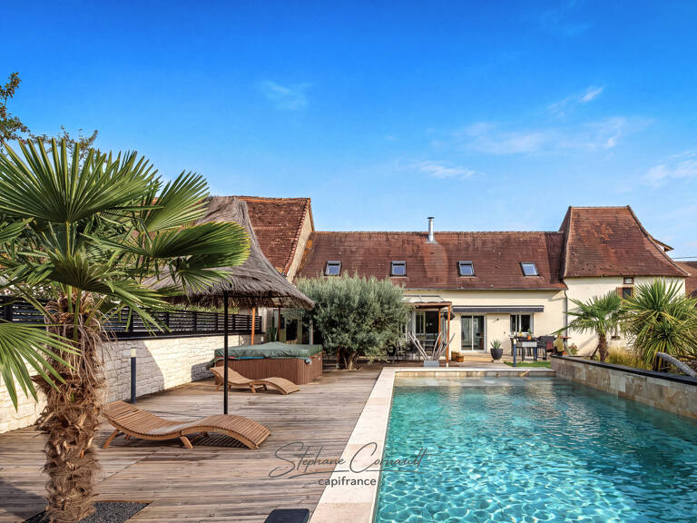 Maison de 185m² avec piscine — photo 1