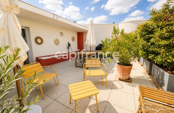 Bastide - Appartement de standing - 4 chambres - Terrasse - 2 stationnements — photo 2