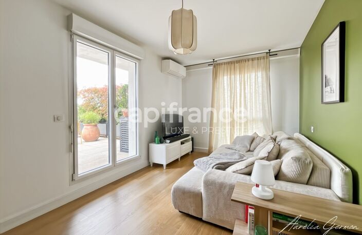 Bastide - Appartement de standing - 4 chambres - Terrasse - 2 stationnements — photo 5