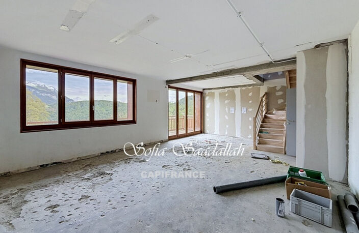 Appartement T4 duplex en plateau dans résidence entièrement rénovée – Vue Mont-Blanc – Dernier étage — photo 3