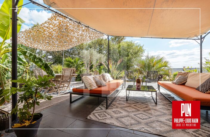MAISON D'ARCHITECTE DE 5 CHAMBRES AVEC GRANDS VOLUMES ET JARDIN EXOTIQUE — photo 2