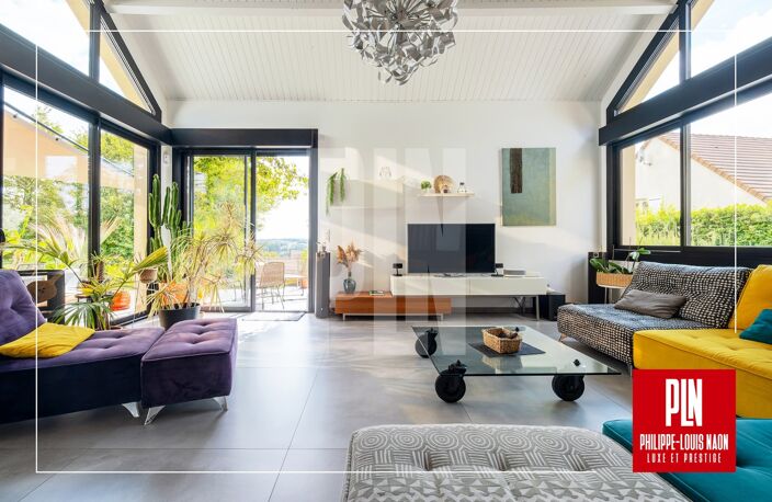 MAISON D'ARCHITECTE DE 5 CHAMBRES AVEC GRANDS VOLUMES ET JARDIN EXOTIQUE — photo 4