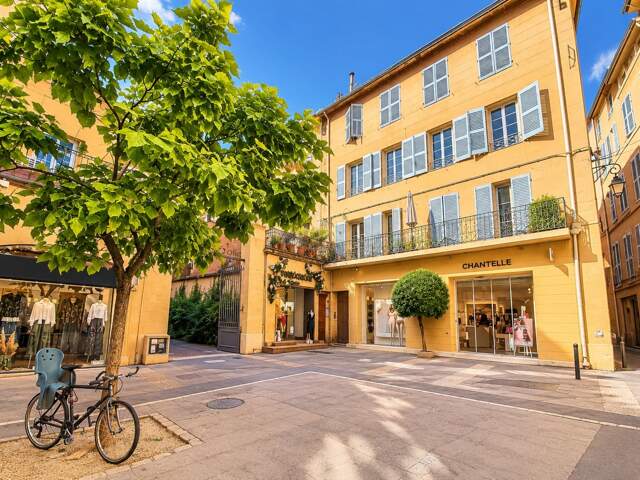Centre Aix-Chapeliers, appartement T3/T4, 84m², Calme — photo du bien