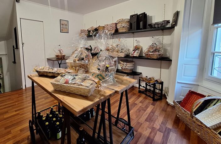 Immeuble à vendre centre ville de  LAVAL (53) — photo 3