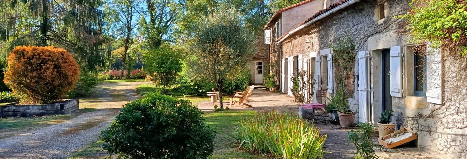 Maison 8 Pièces 240 m² à vendre à Les Châteliers (79340)