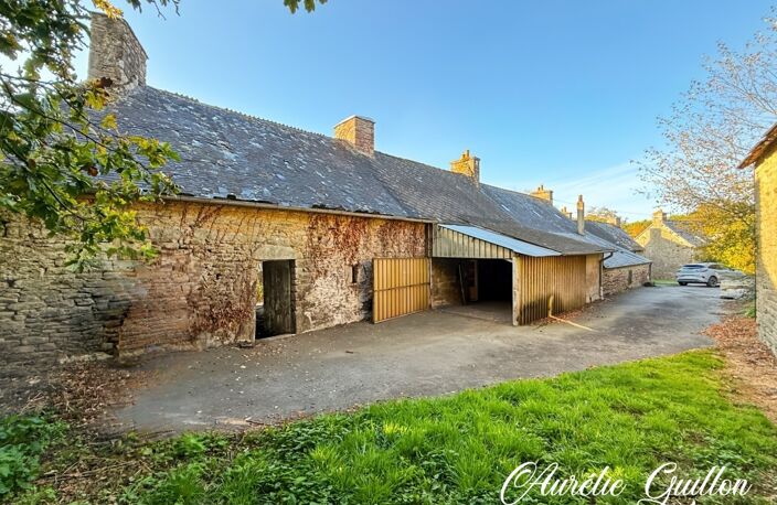EN EXCLUSIVITÉ – Ensemble de bâtisses en pierre à rénover à Buléon — photo 5