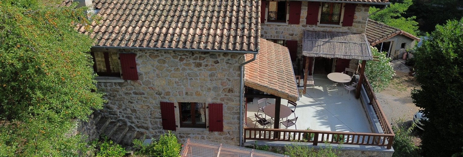 Maison 8 Pièces 198 m² à vendre à Gluiras (07190)