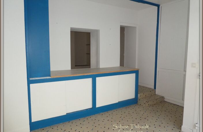 Dpt Sarthe (72), à vendre LE LUDE immeuble de rapport 9 pièces — photo 3