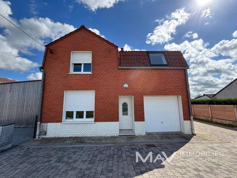 SAINT-OMER - MAISON DE 110,6m² AVEC JARDIN ET GARAGE DANS LE DOULAC — photo 1