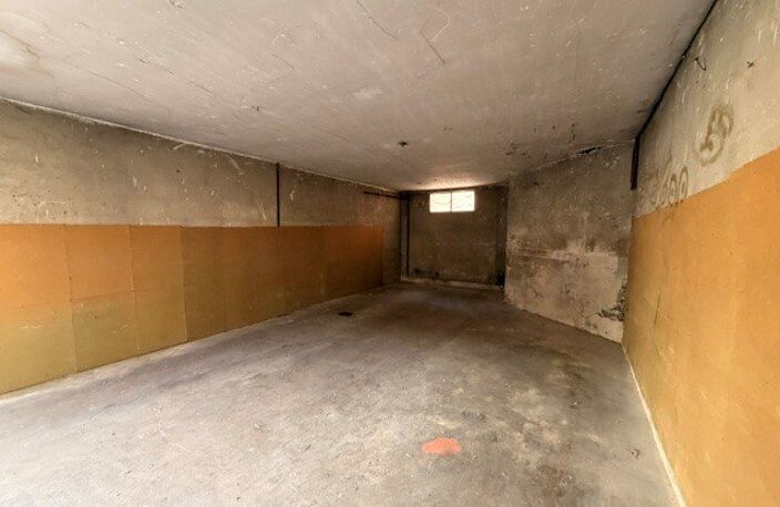 Garage/box — photo 3