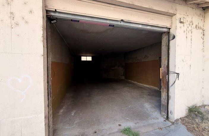 Garage/box — photo 4