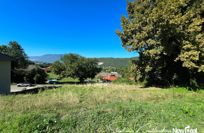 TERRAIN DE 825 m² VIABILISÉ À GRÉSY SUR AIX — photo 2